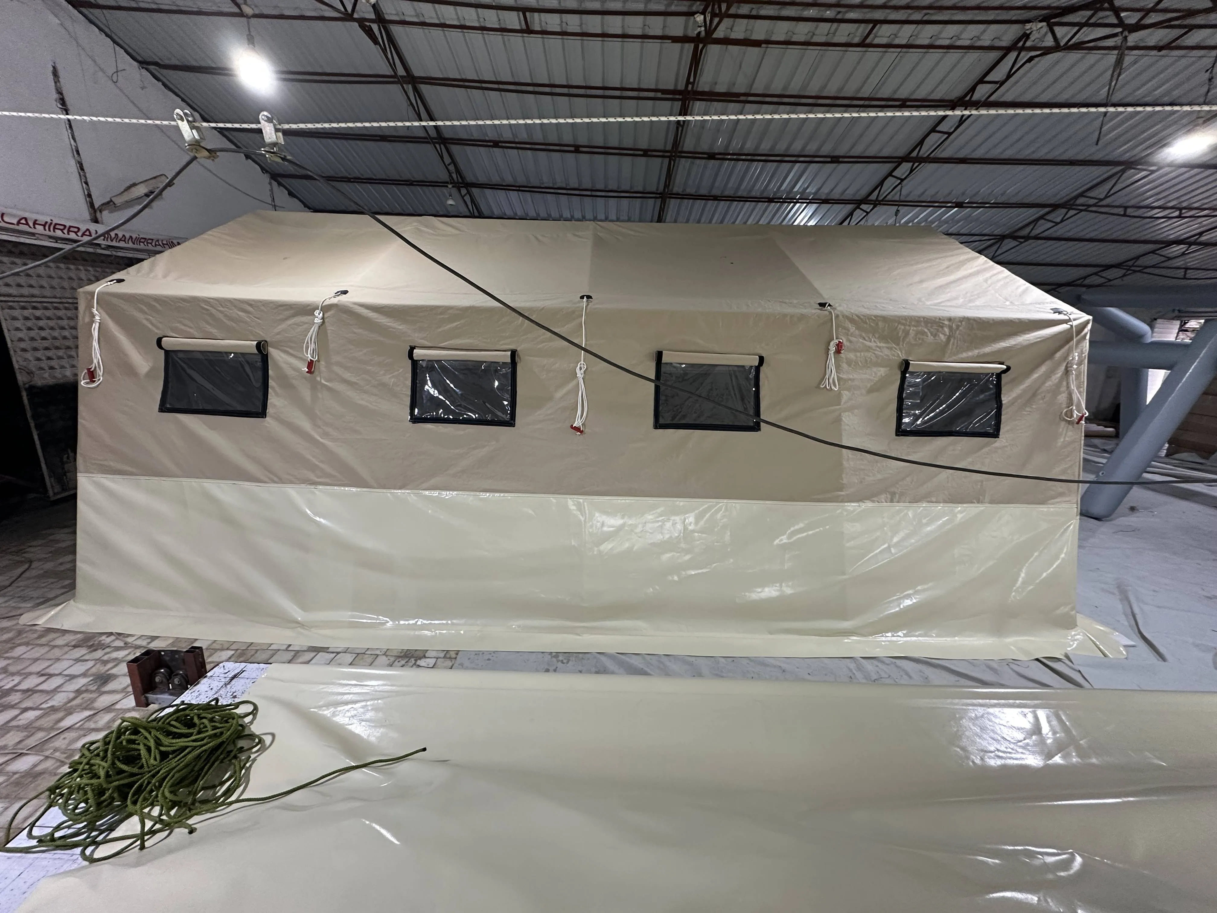 Askeri Sahra Çadırı