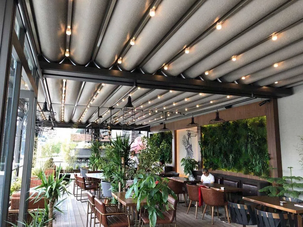 Katlanır Raylı Pergole Tente